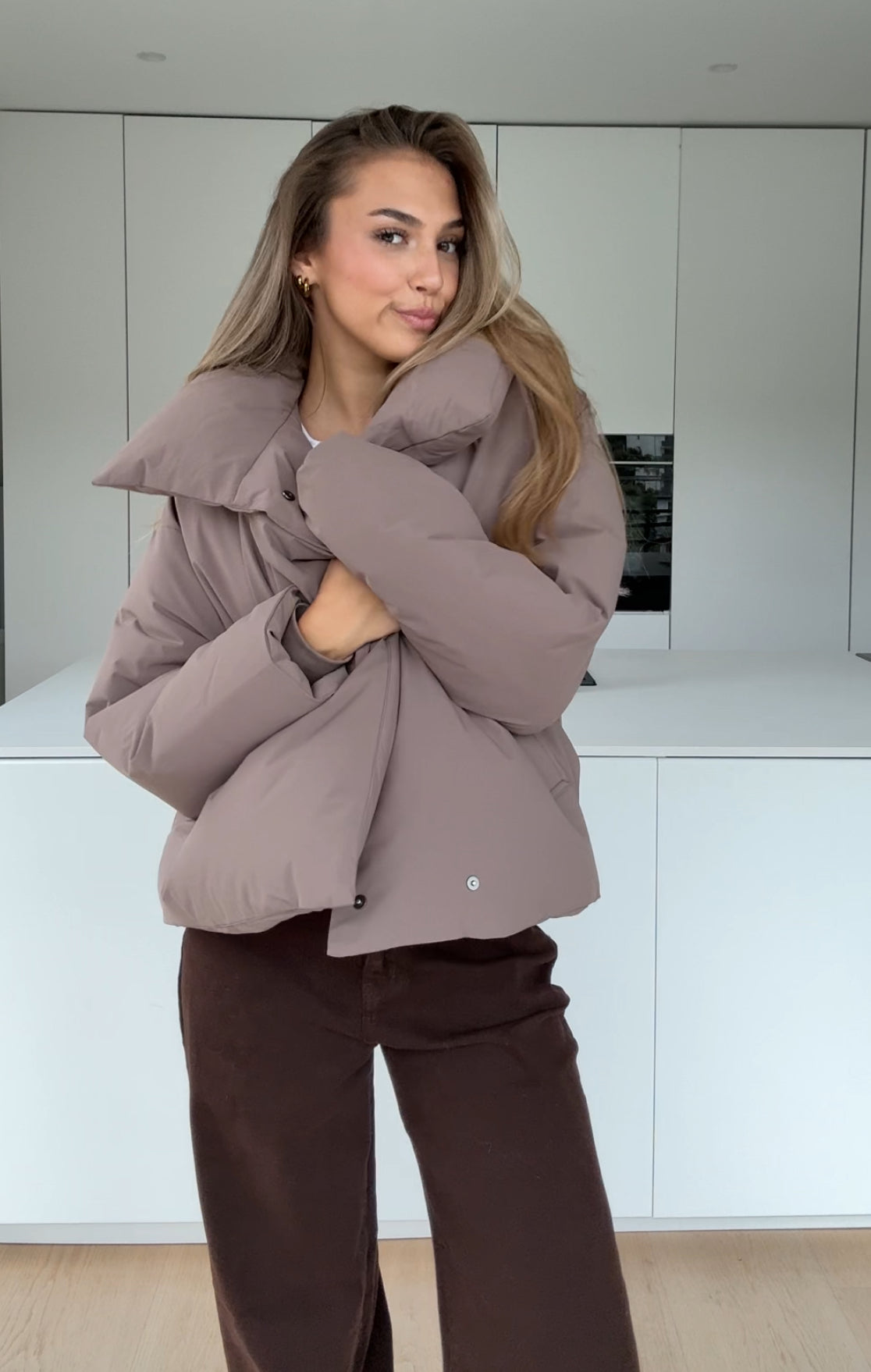 Puffer jacket in Taupe