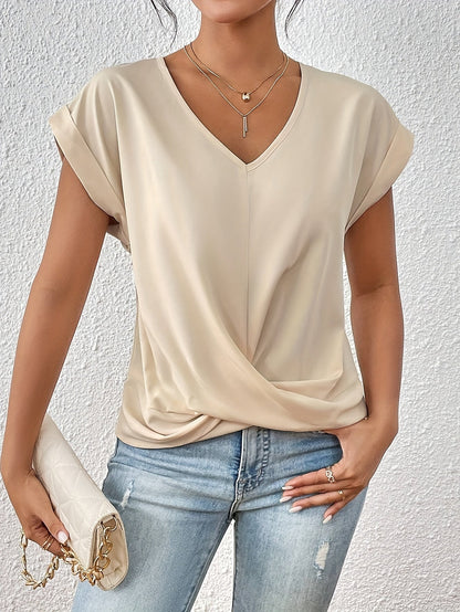 ANA | Elegant casual blouse with V-neckline