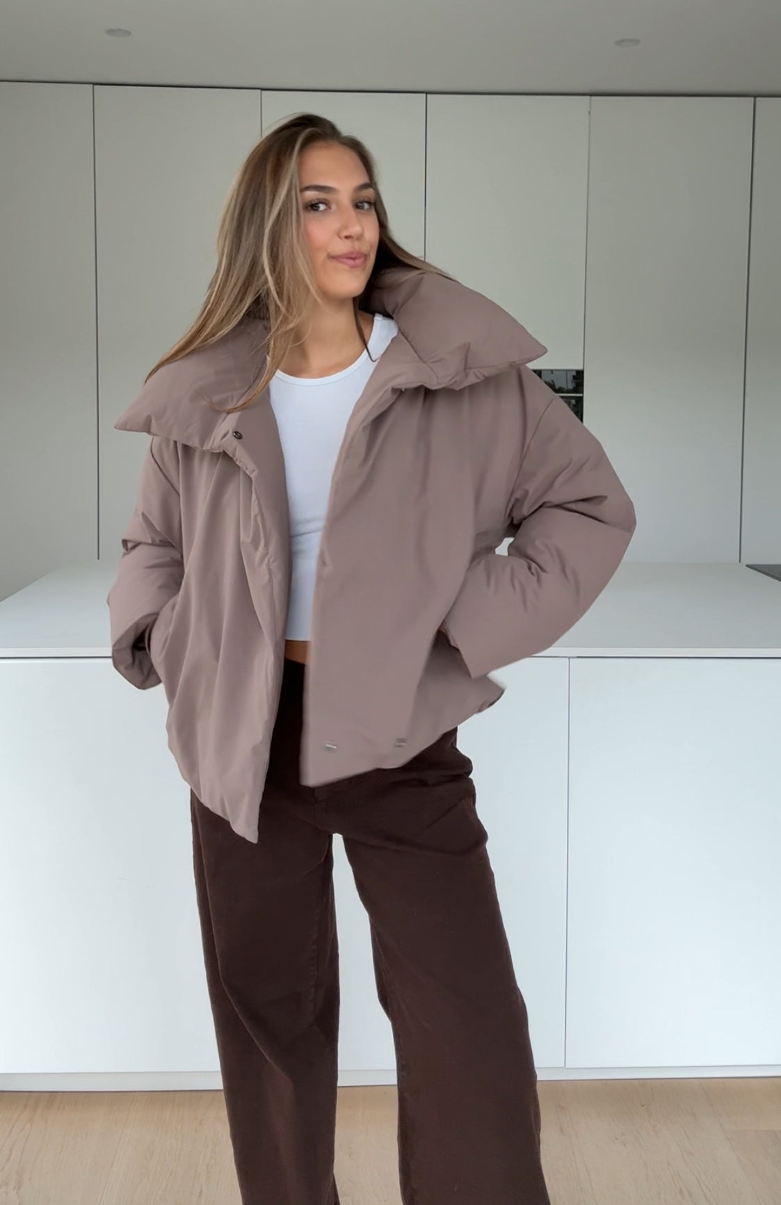 Puffer jacket in Taupe